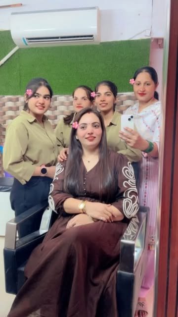 A moment inside Shingar Beauty Sallon, from our Instagram